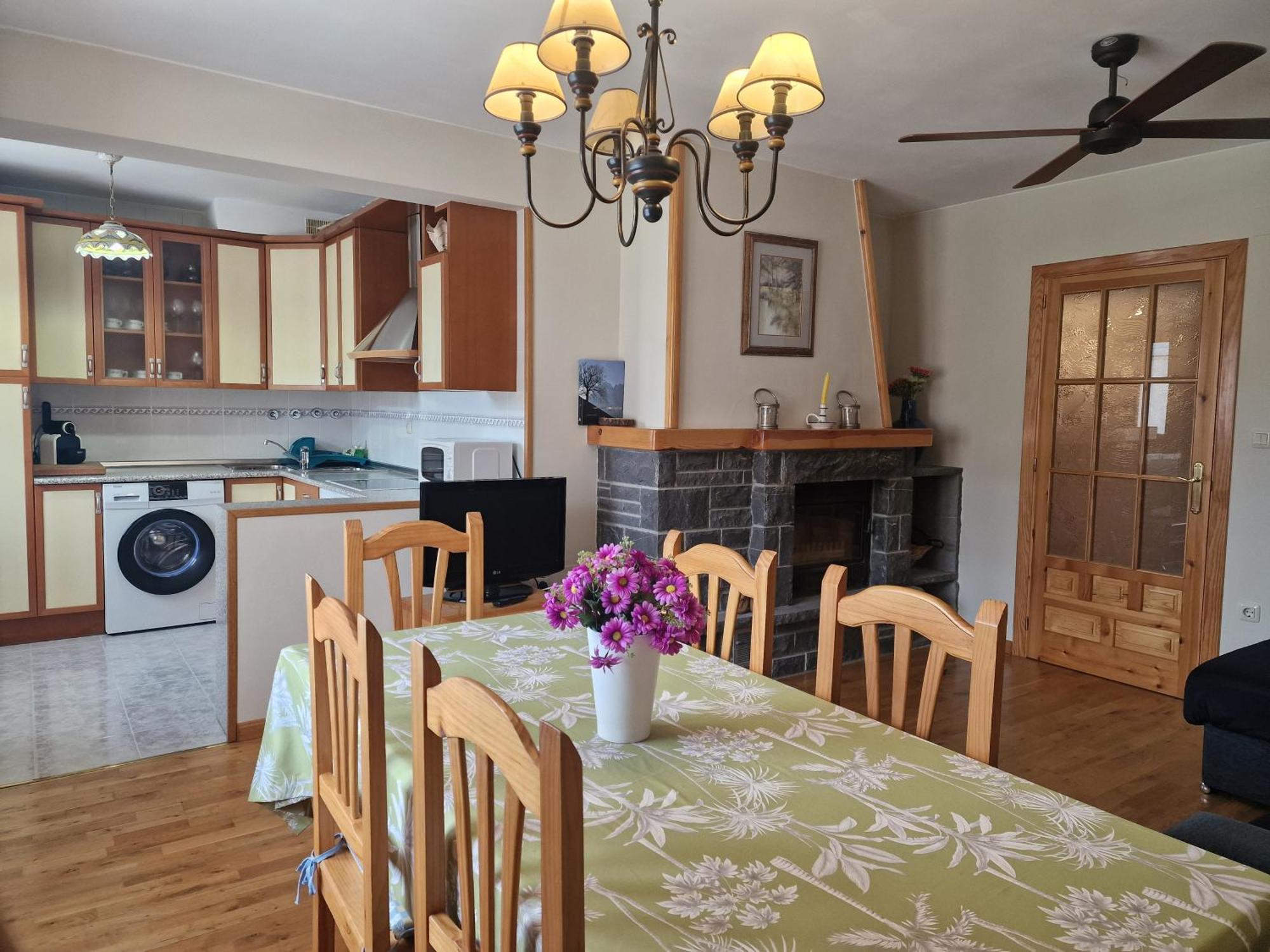 Apartament Valdi-Biescas Zewnętrze zdjęcie